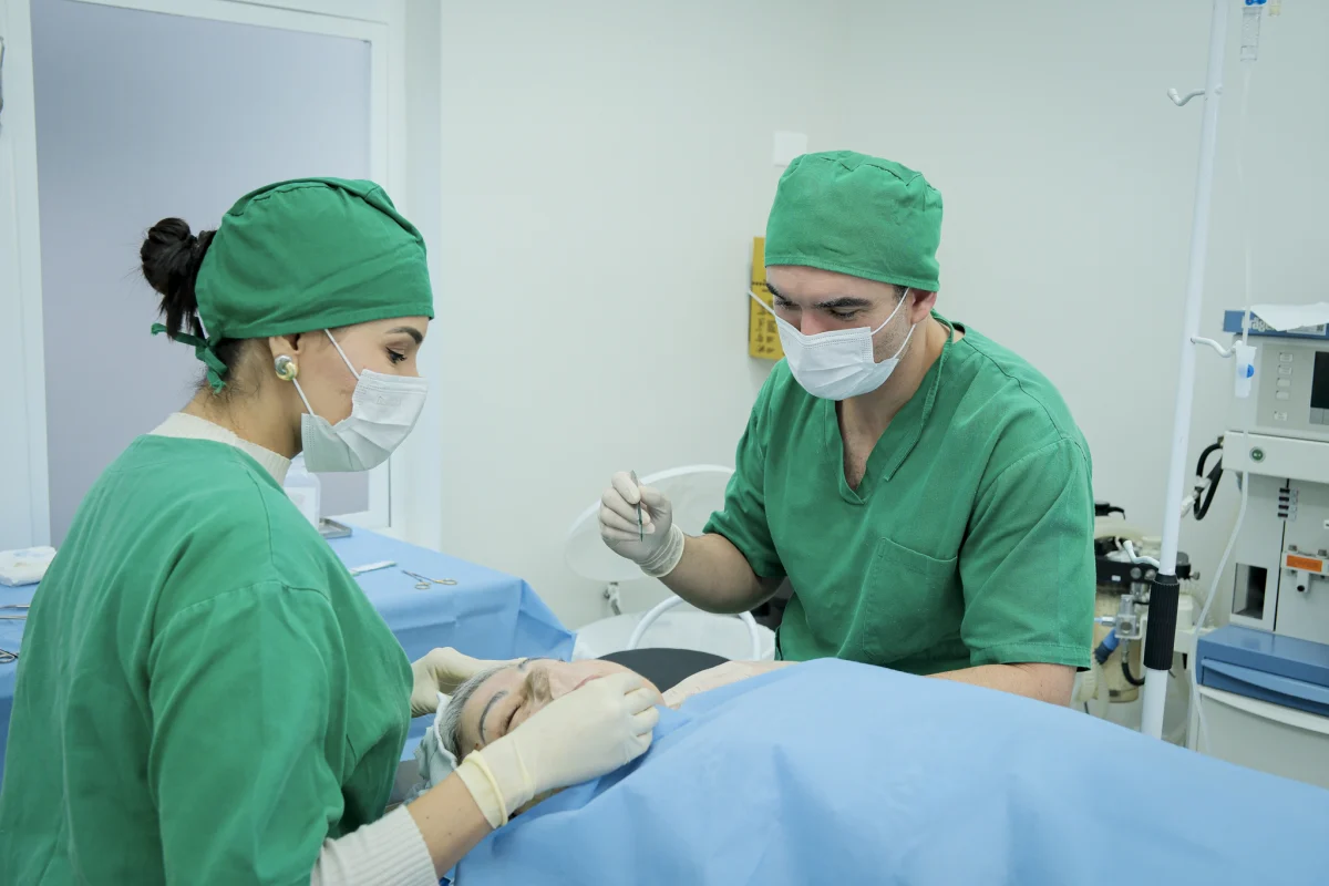 Cirurgia hands-on em centro cirúrgico do IDC